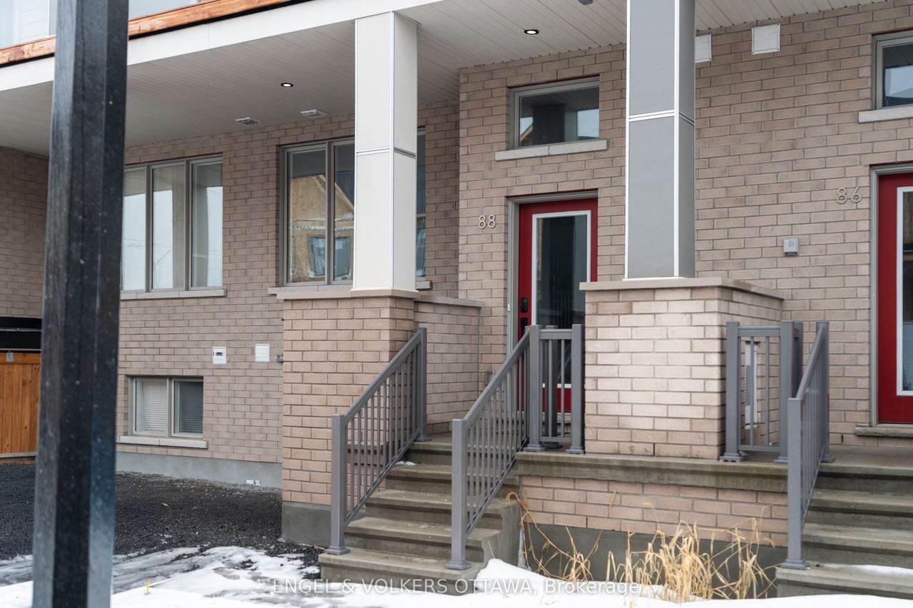 88 Ryan Reynolds Way - Photo 2 of 50