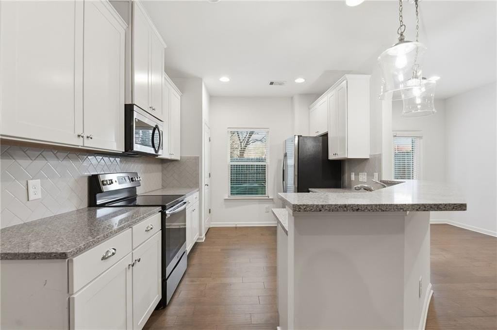 4912 Longview Walk - Photo 7 of 28