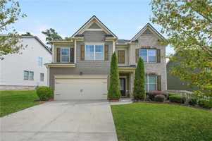 featured image of 1365 Delo Ln