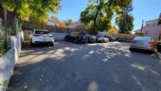 138 Roseland Ave - Photo 1 of 1