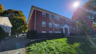 138 Roseland Ave - Photo 1 of 1