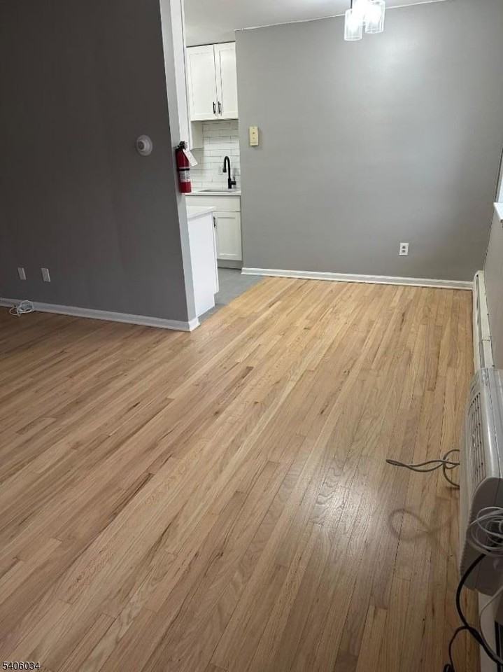 138 Roseland Ave - Photo 6 of 10