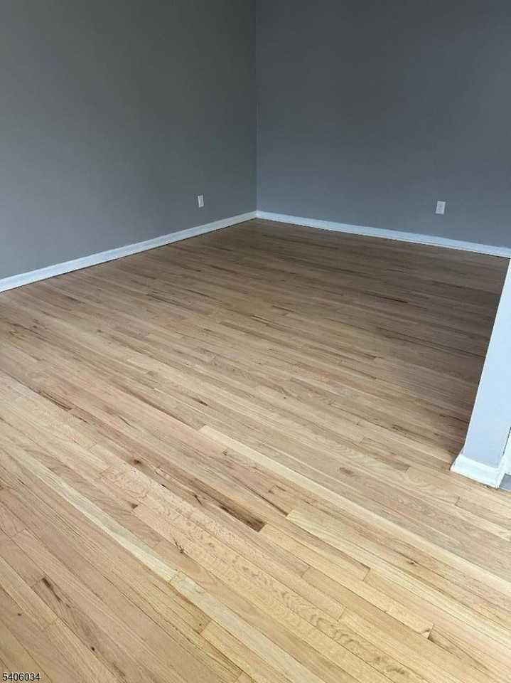 138 Roseland Ave - Photo 7 of 10