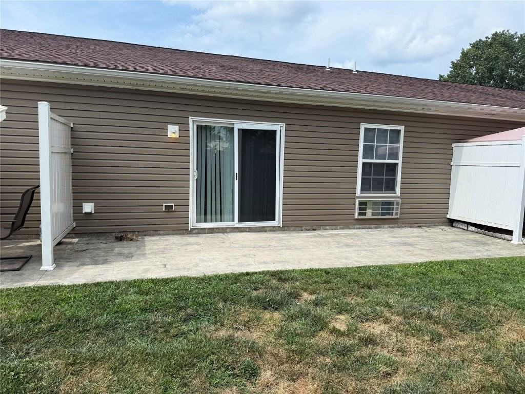 5187 Westgate Dr Apt 15 #15 - Photo 2 of 11