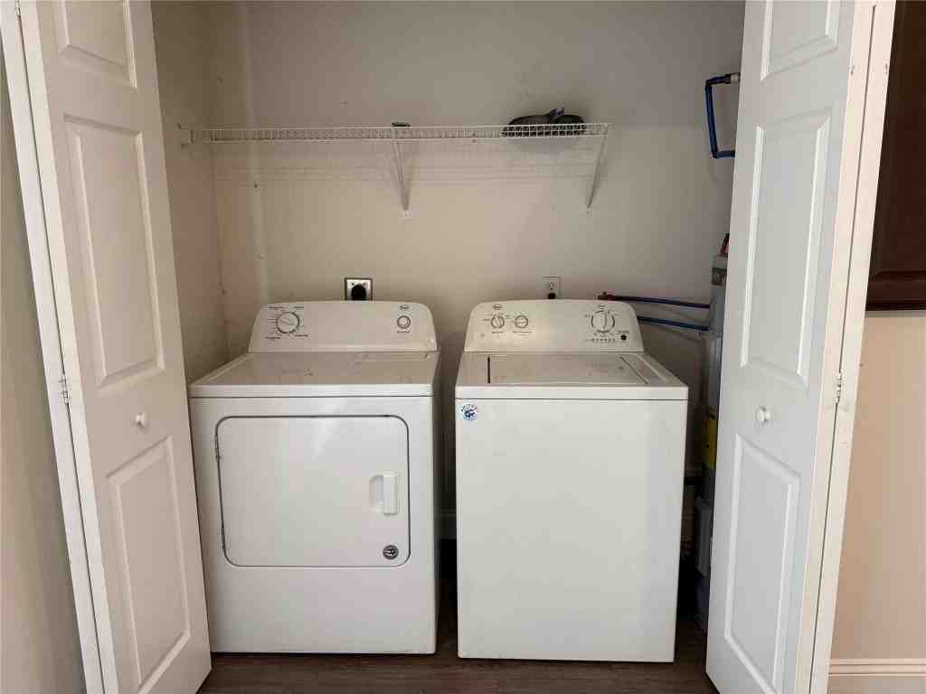 5187 Westgate Dr Apt 15 #15 - Photo 7 of 11