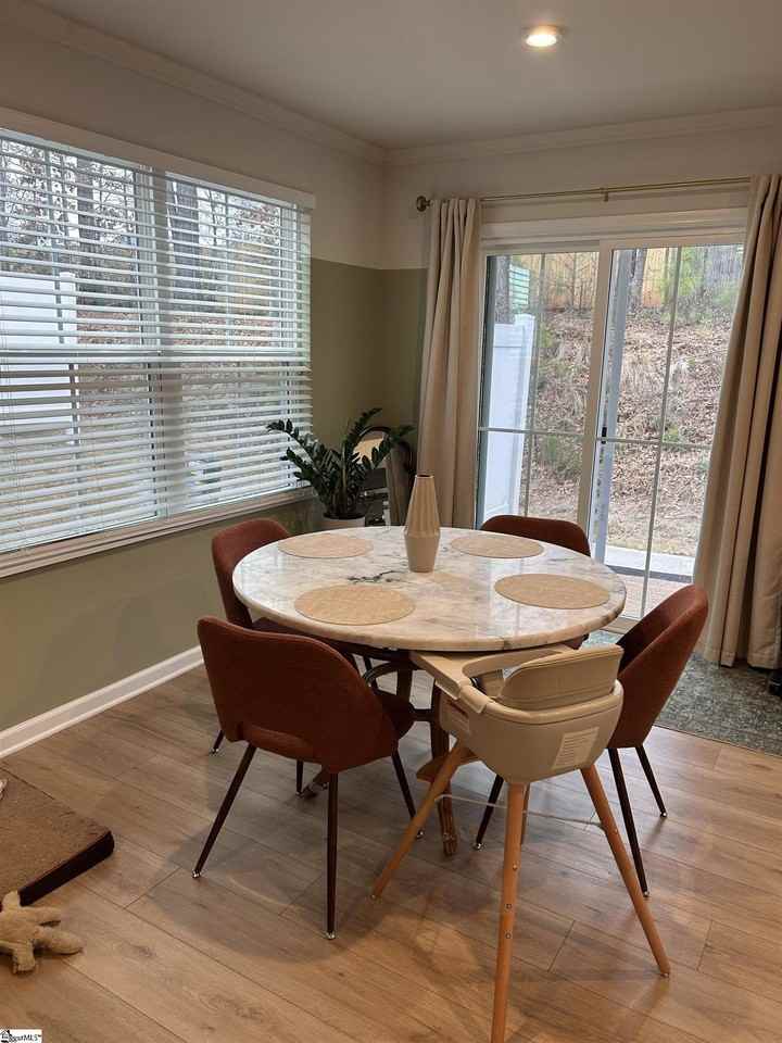 247 Snaresfield Way - Photo 5 of 17