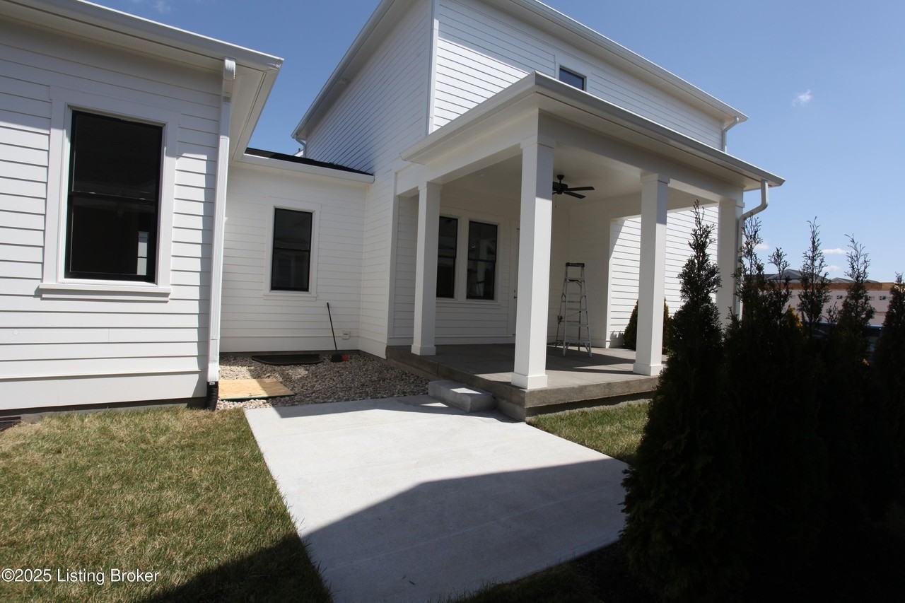 6320 Pond Lily St - Photo 2 of 26