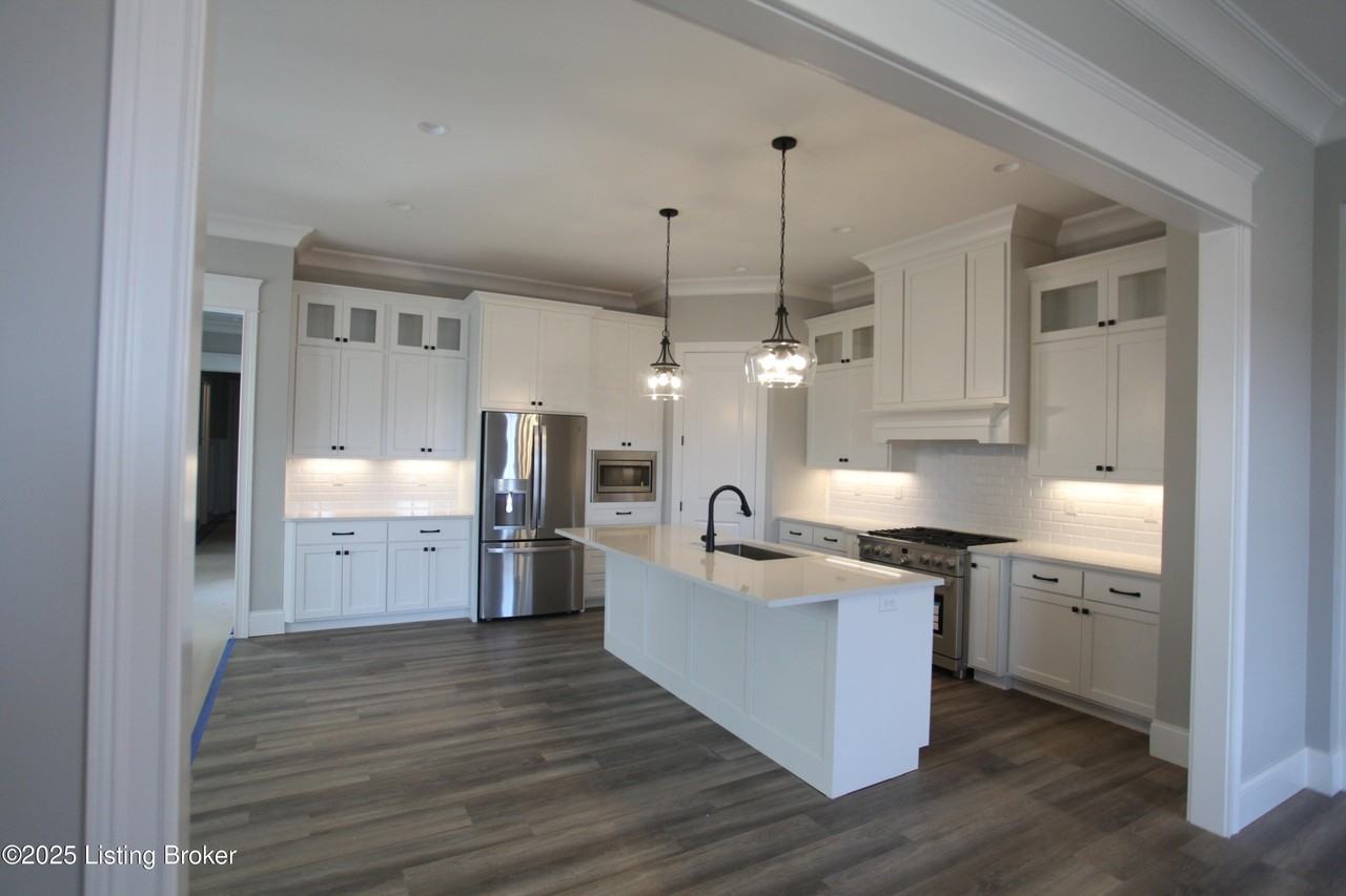 6320 Pond Lily St - Photo 5 of 26