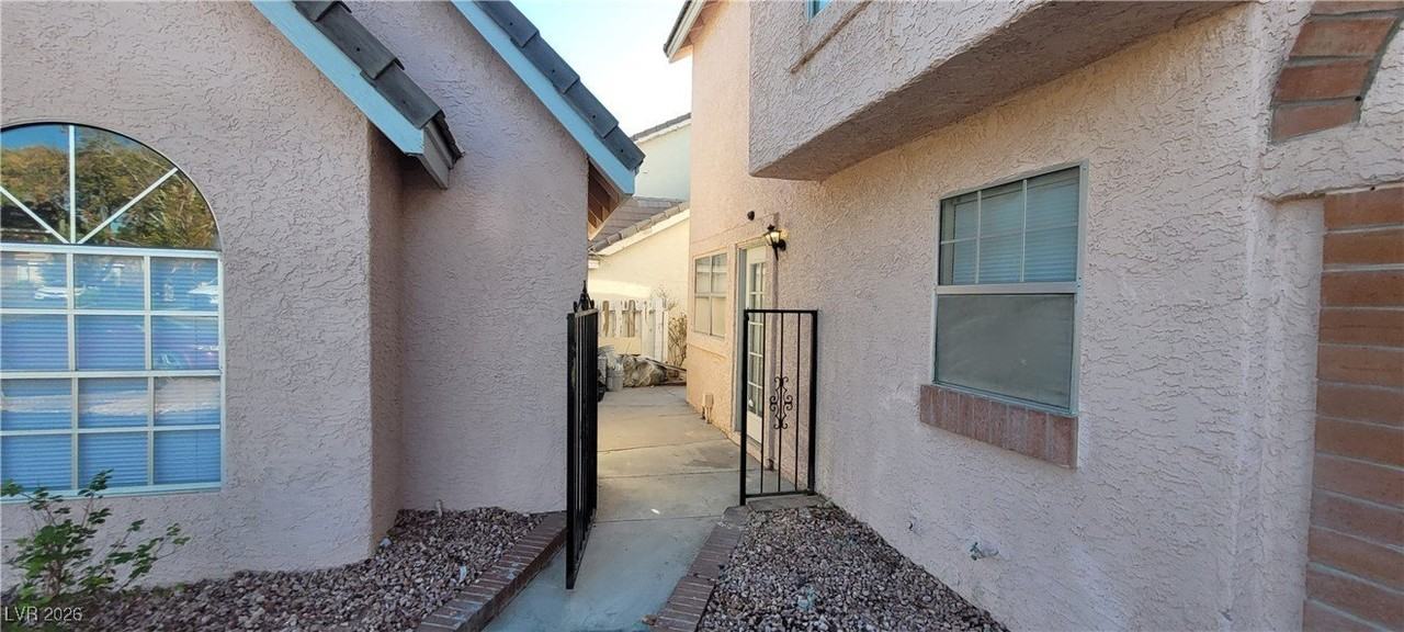 6561 Avon Ct - Photo 6 of 50