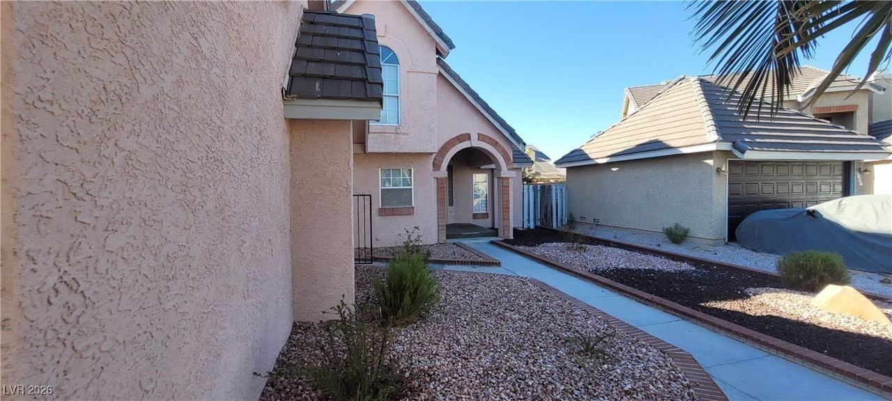 6561 Avon Ct - Photo 7 of 50