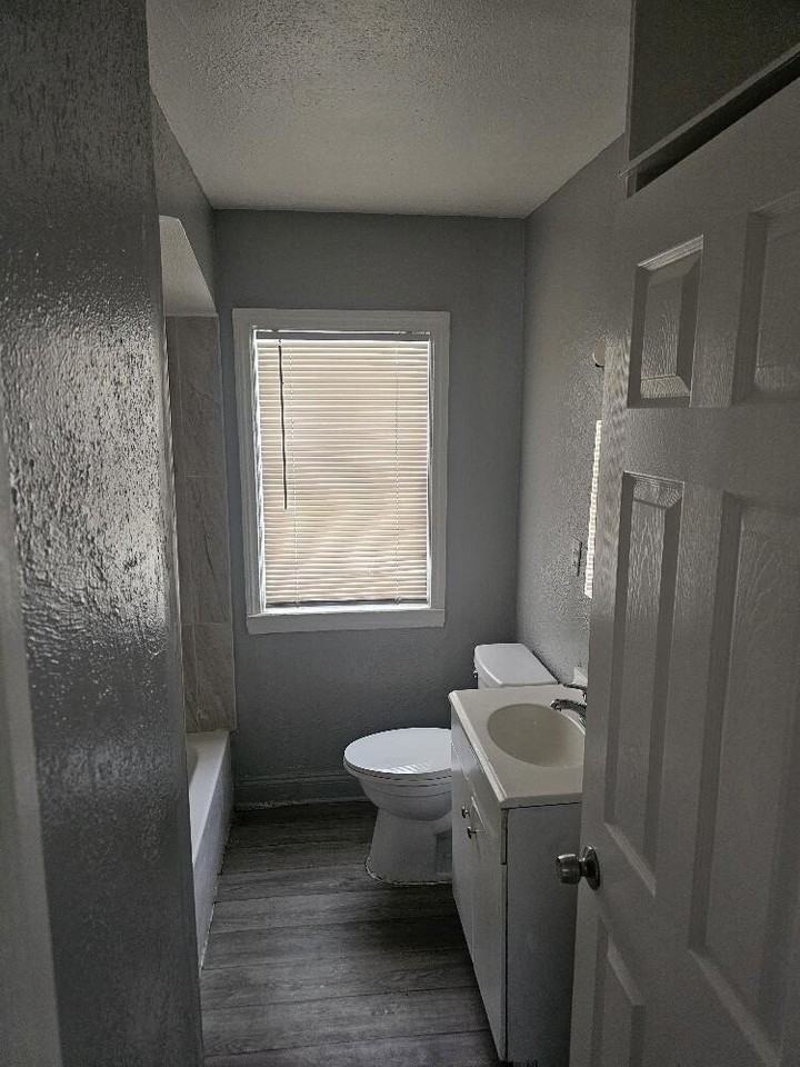 19626 Revere St - Photo 5 of 8