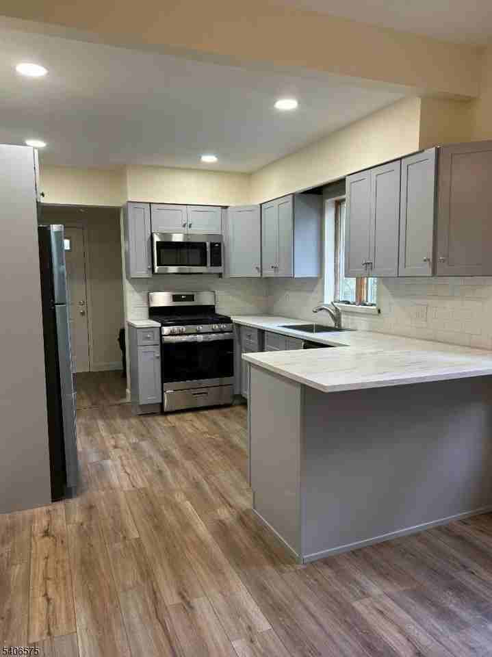 225 E Northfield Rd - Photo 3 of 5