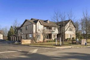 featured image of 25D Canterbury Rd #D