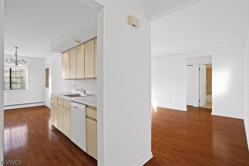 25D Canterbury Rd #D - Photo 2 of 13