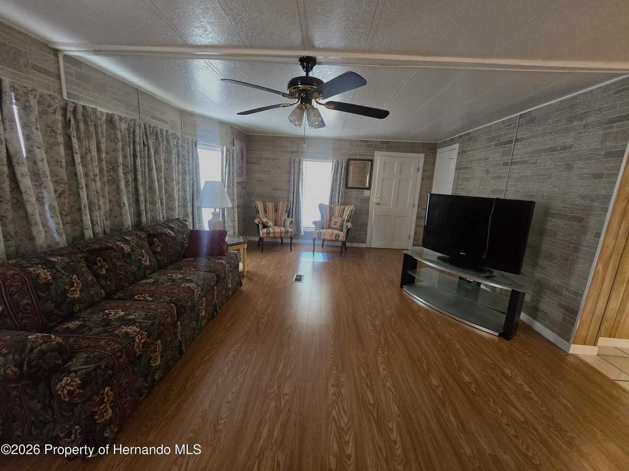 8436 Central Ave - Photo 2 of 22