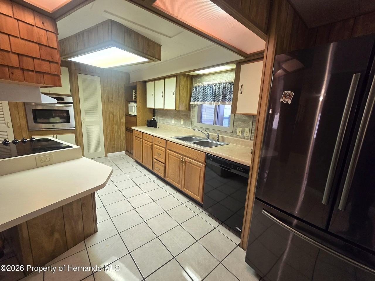 8436 Central Ave - Photo 7 of 22