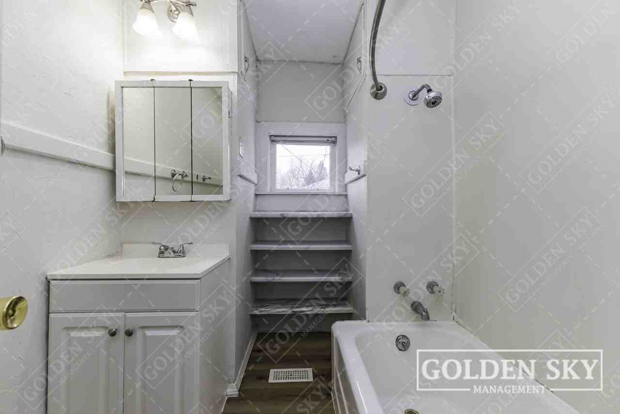 409 S Celia Ave #1 - Photo 6 of 15