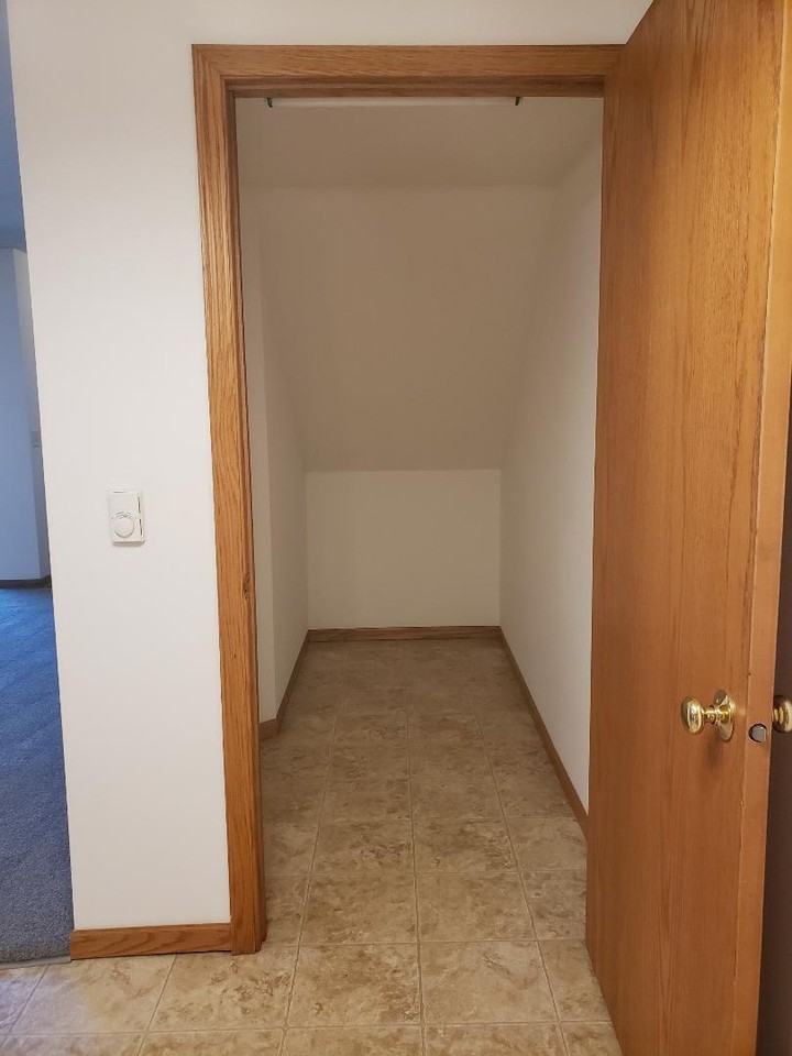 1550 W Pine St #513 - Photo 3 of 20