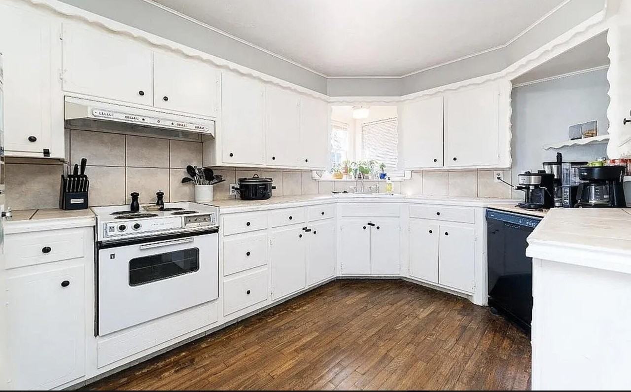 2402 29th Street unit: Front - Photo 6 of 9