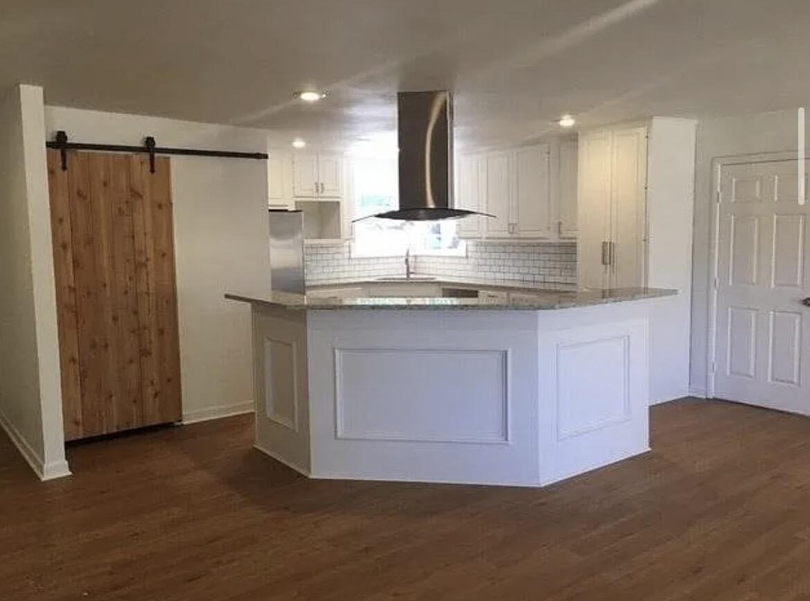 4914 17th Pl - Photo 3 of 22