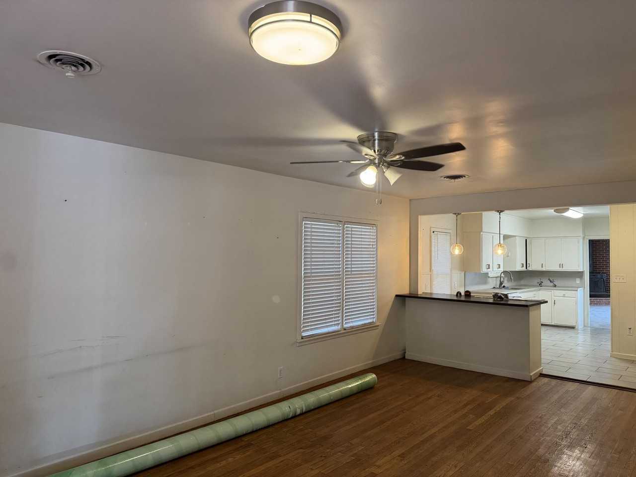 2708 20th Street unit: Front - Photo 5 of 18