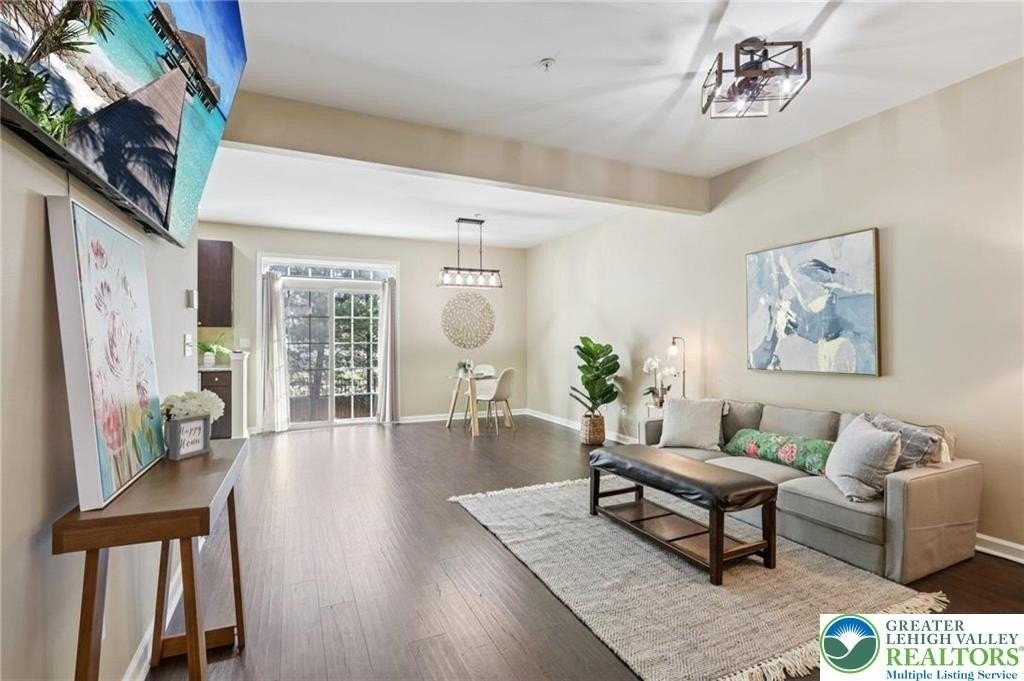 270 Milkweed Dr - Photo 5 of 50