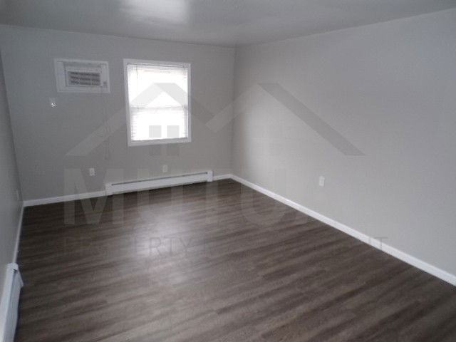 38550 Meadowdale St #7 - Photo 4 of 8