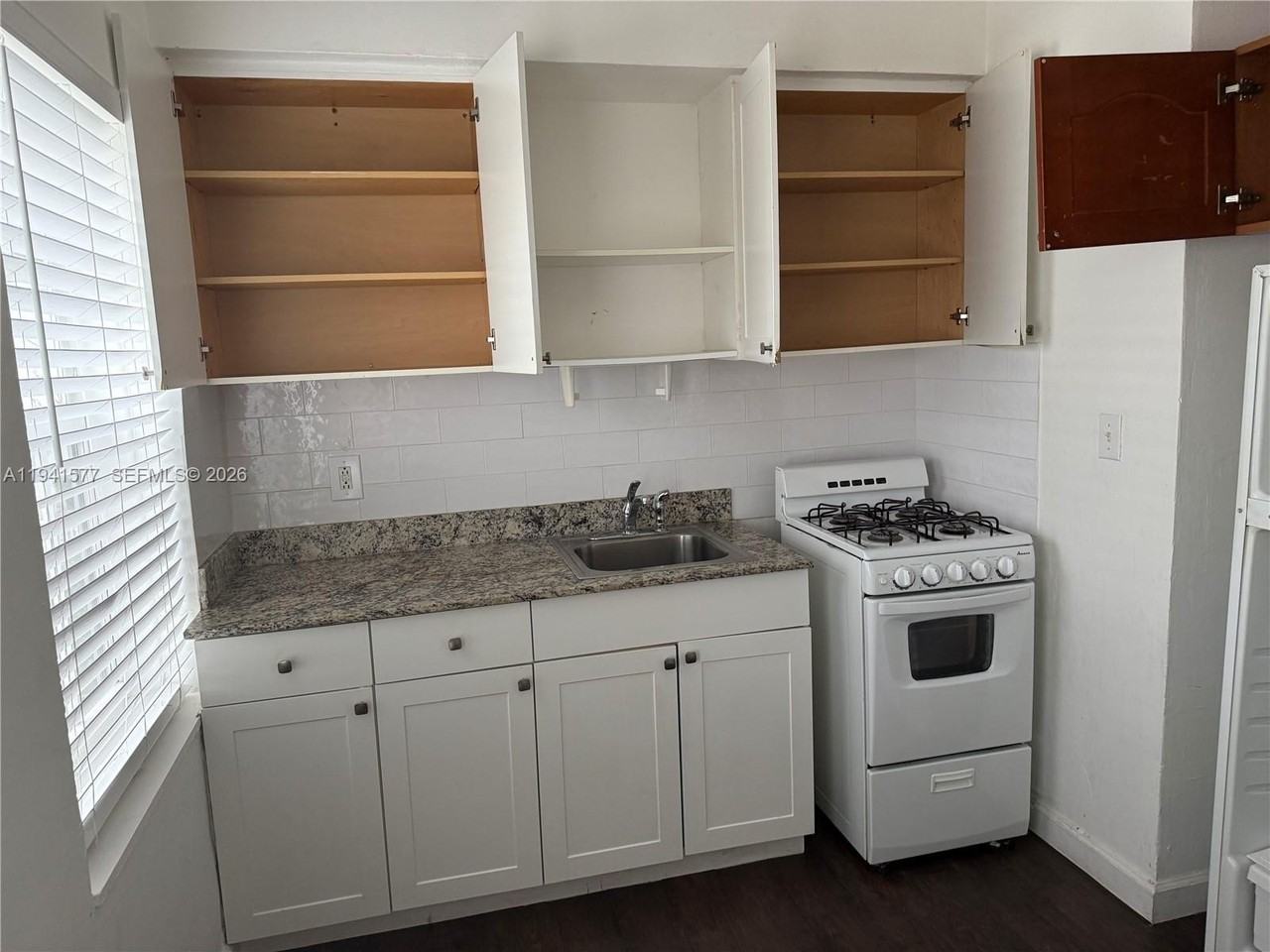 7611 Harding Ave #7 - Photo 6 of 9