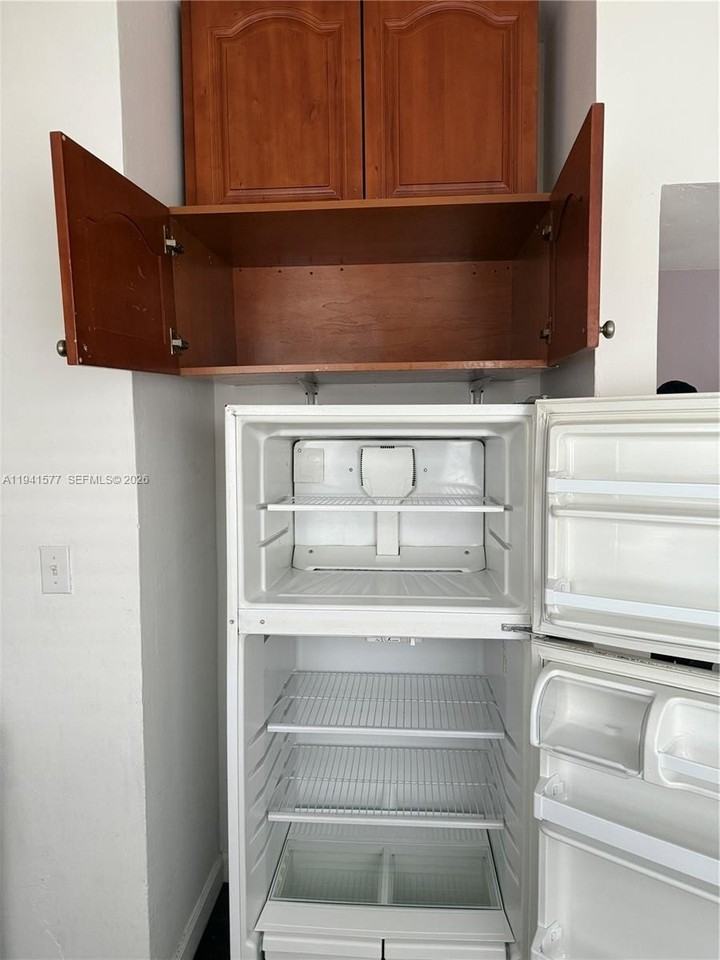 7611 Harding Ave #7 - Photo 7 of 9