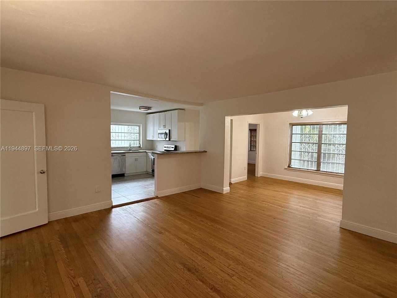 2151 Sw 21st Ter - Photo 5 of 22