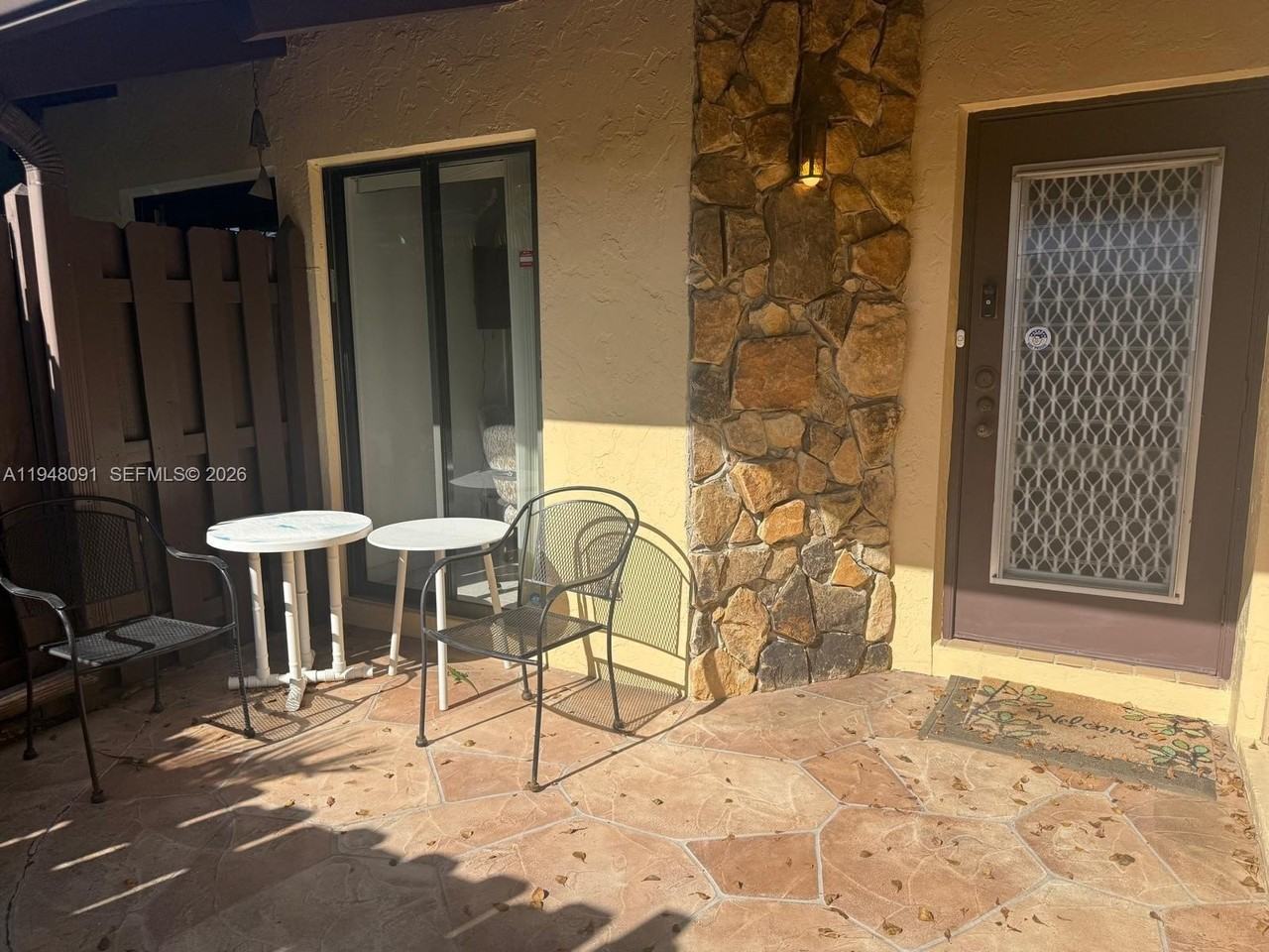 412 Briarwood Cir #2-23 - Photo 4 of 37