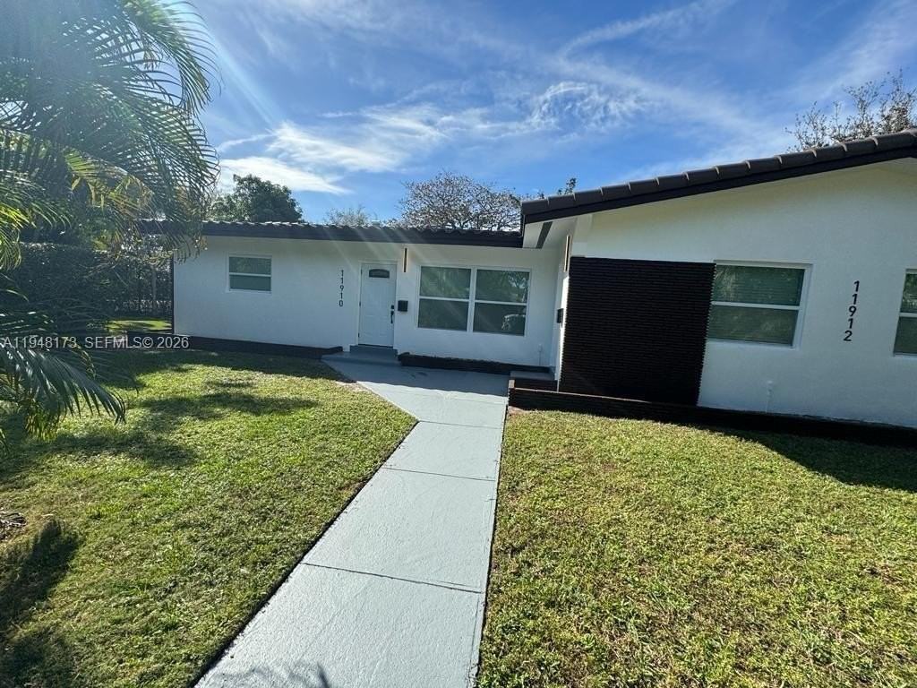 11912 Ne 10th Ave #2 - Photo 3 of 39