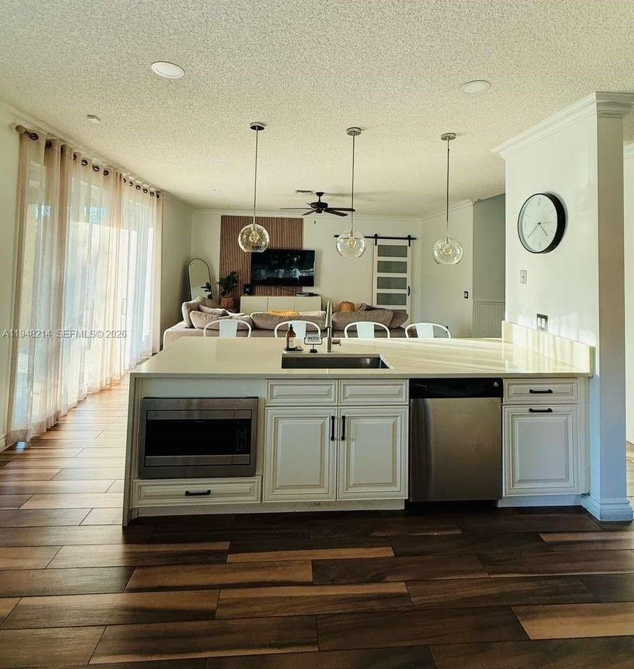 4120 Staghorn Ln #4120 - Photo 3 of 21