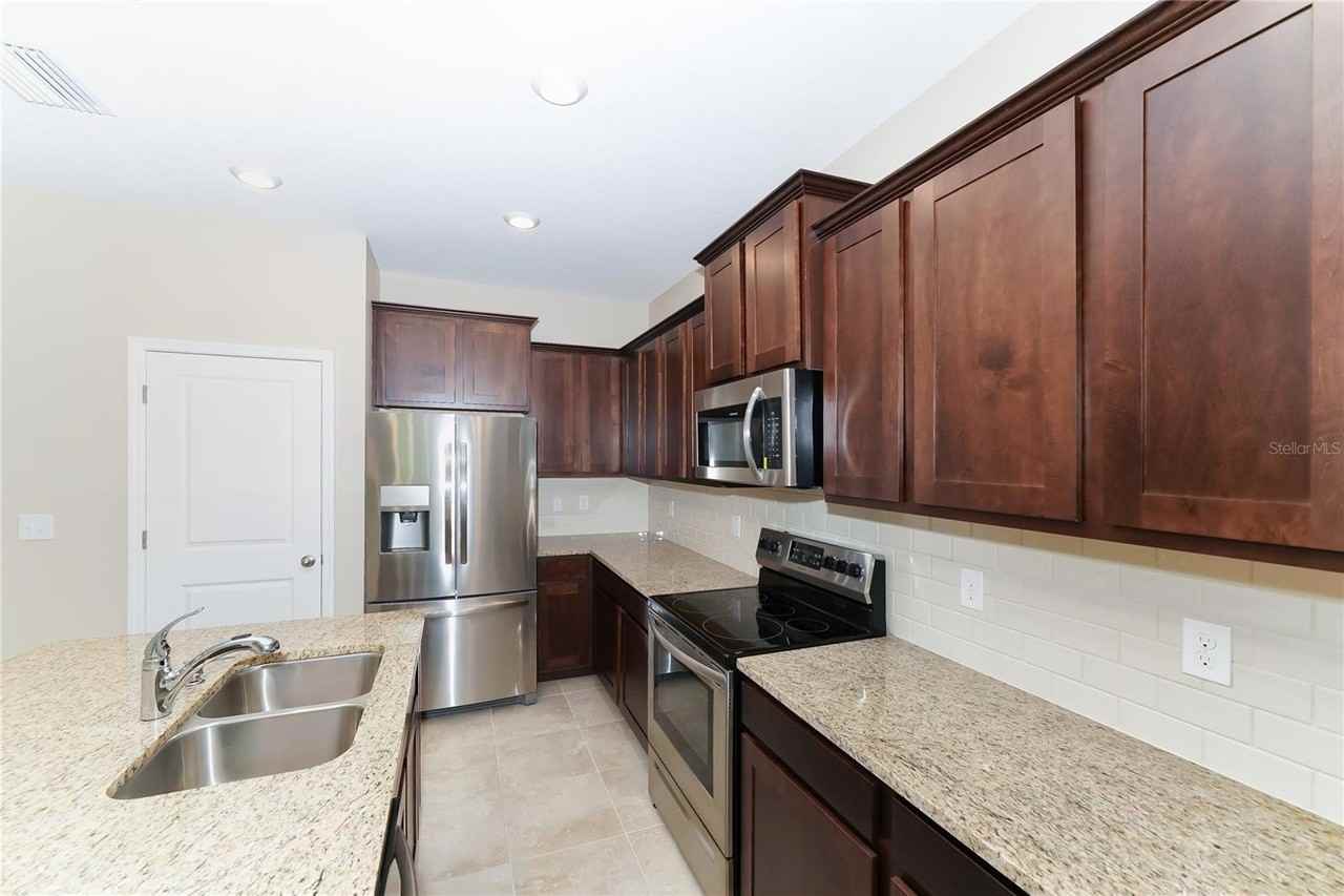 2495 Midnight Pearl Dr - Photo 7 of 37