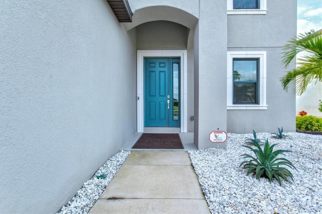 9312 Tequila Sunrise Dr - Photo 4 of 50