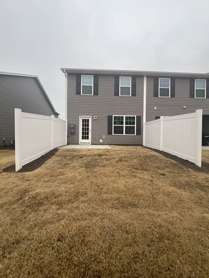 1314 Amberview Ln #1 - Photo 2 of 10