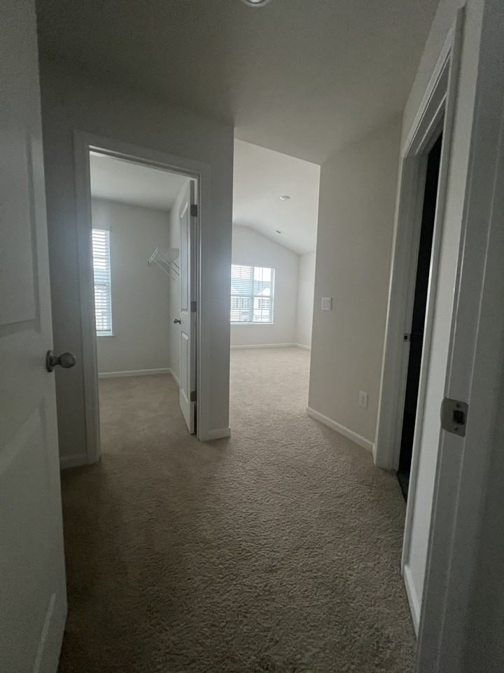 1314 Amberview Ln #1 - Photo 6 of 10