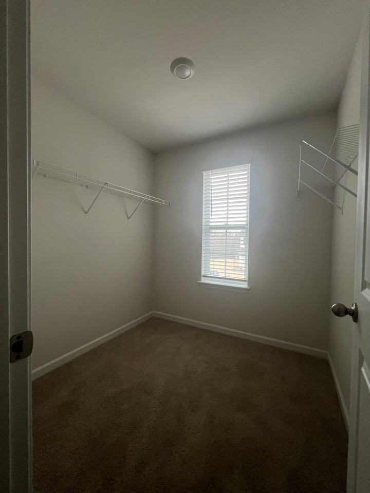 1314 Amberview Ln #1 - Photo 7 of 10