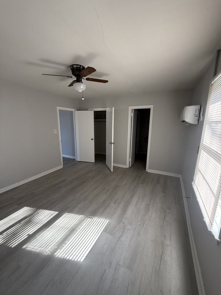 601 Young Ave #D - Photo 4 of 6