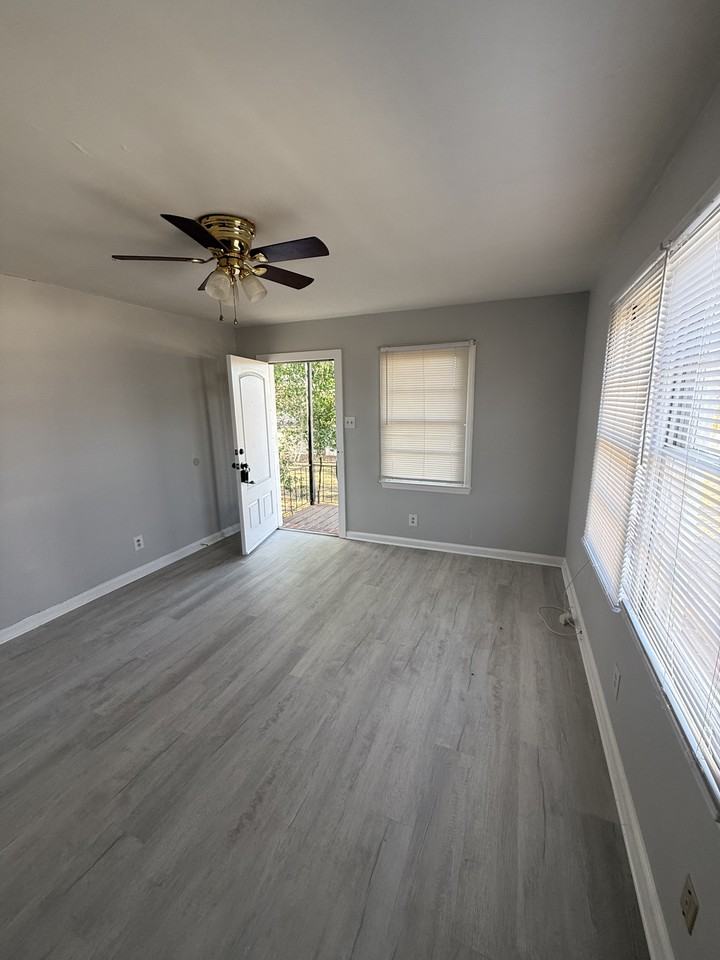 601 Young Ave #D - Photo 6 of 6