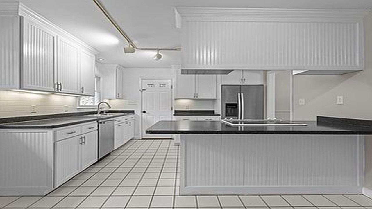 Edgetone Dr - Photo 6 of 23