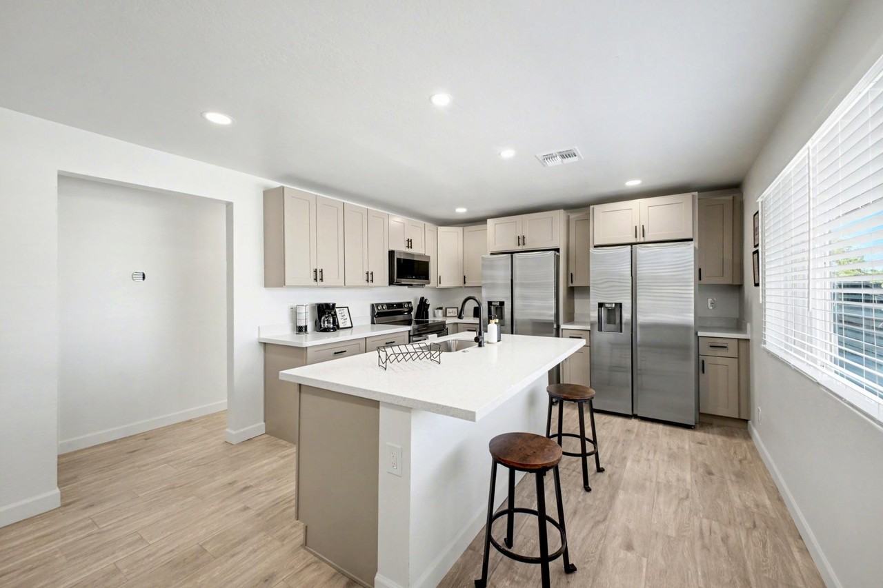 W Pepper Pl - Photo 2 of 24