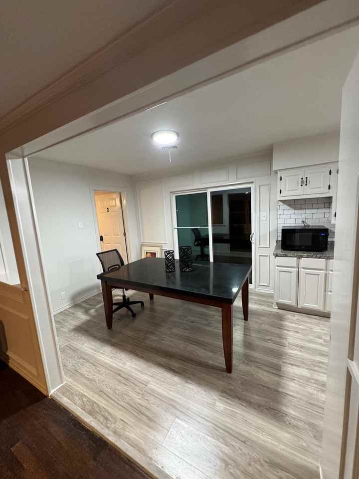 Hilton Dr - Photo 6 of 23