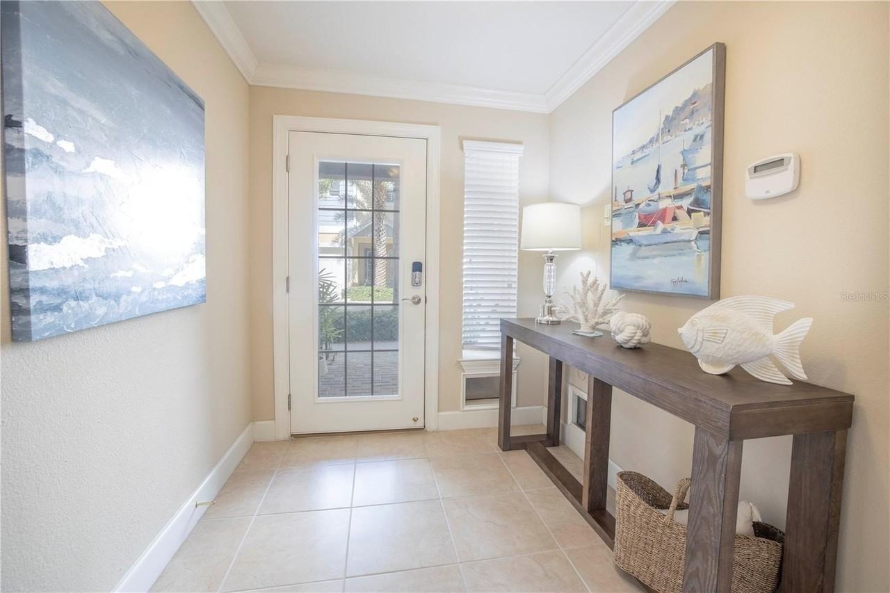 6036 Anchorage Way S - Photo 3 of 50