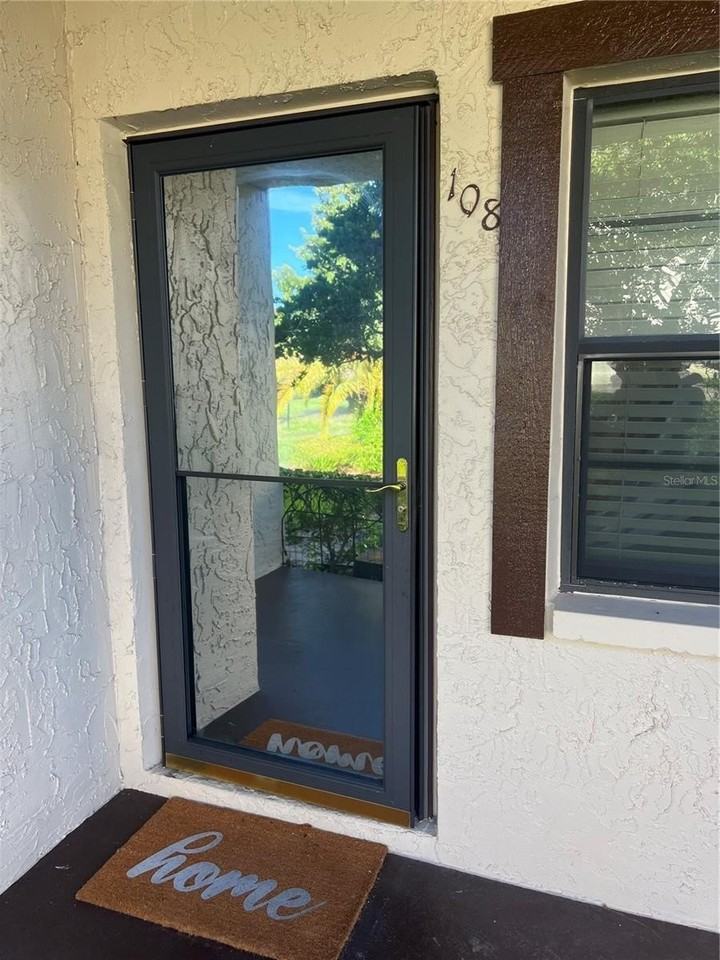 2400 Winding Creek Blvd