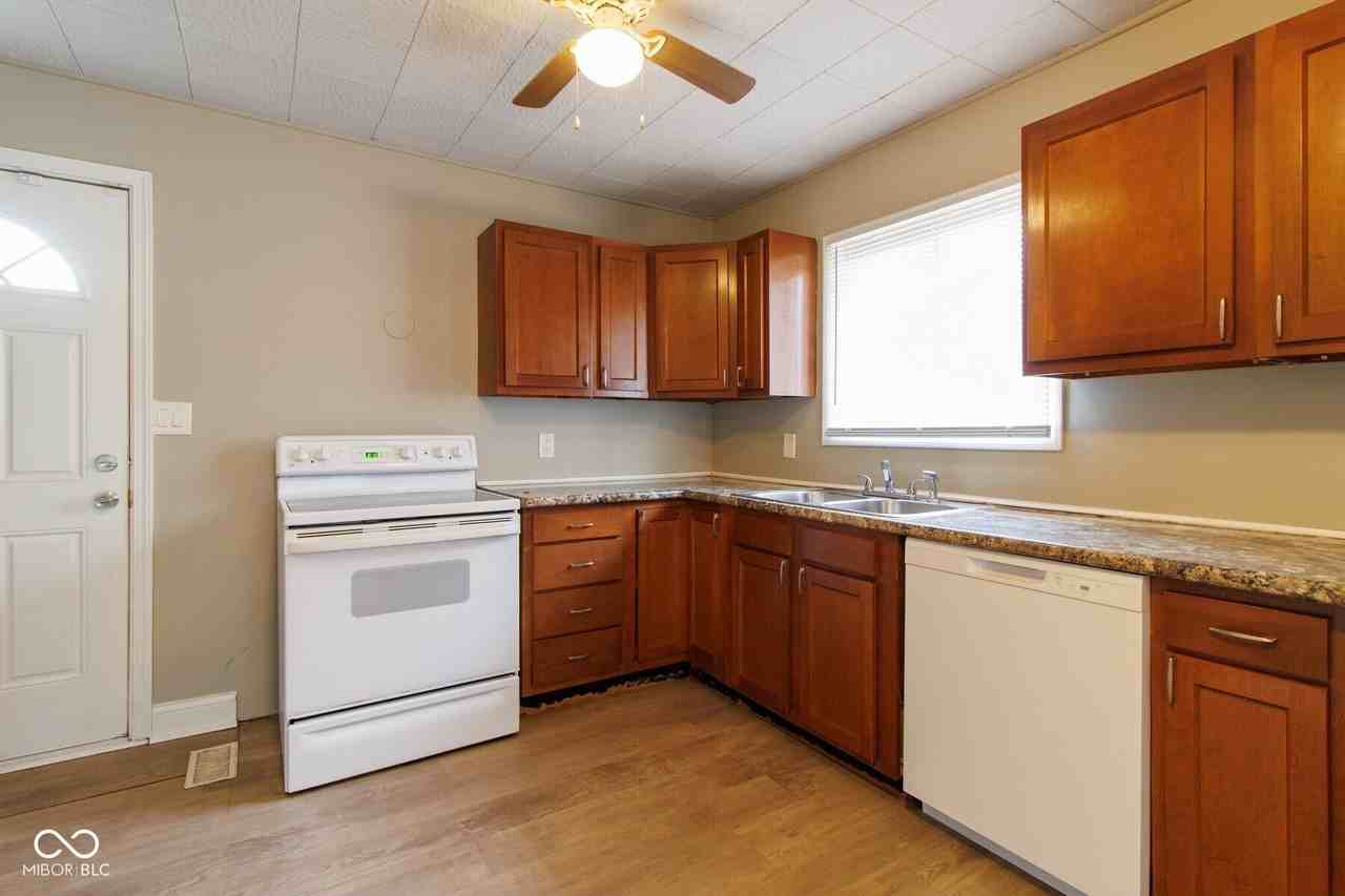 4101 Alberta St - Photo 7 of 19