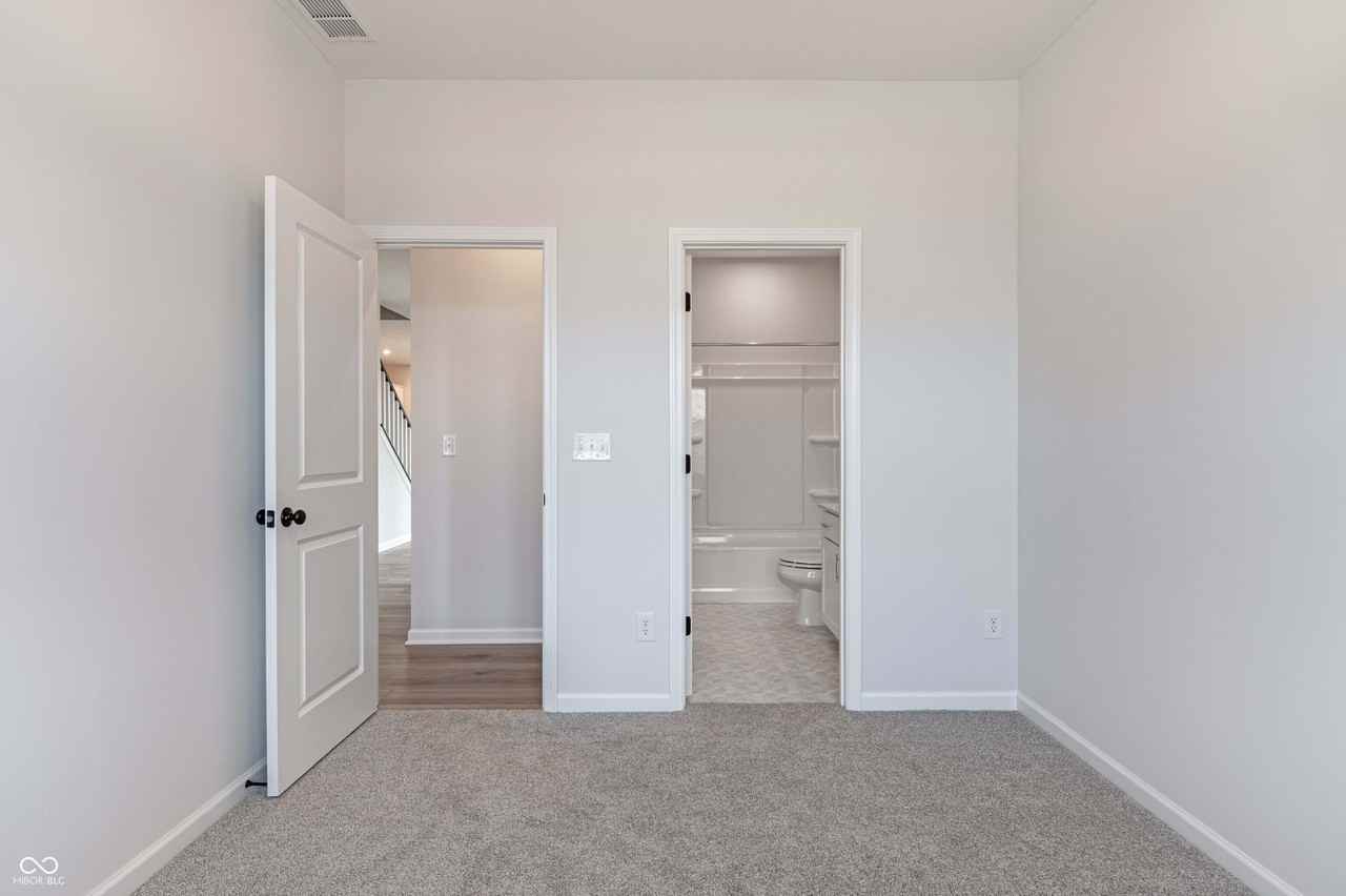 14409 Shrawley Ct - Photo 5 of 30