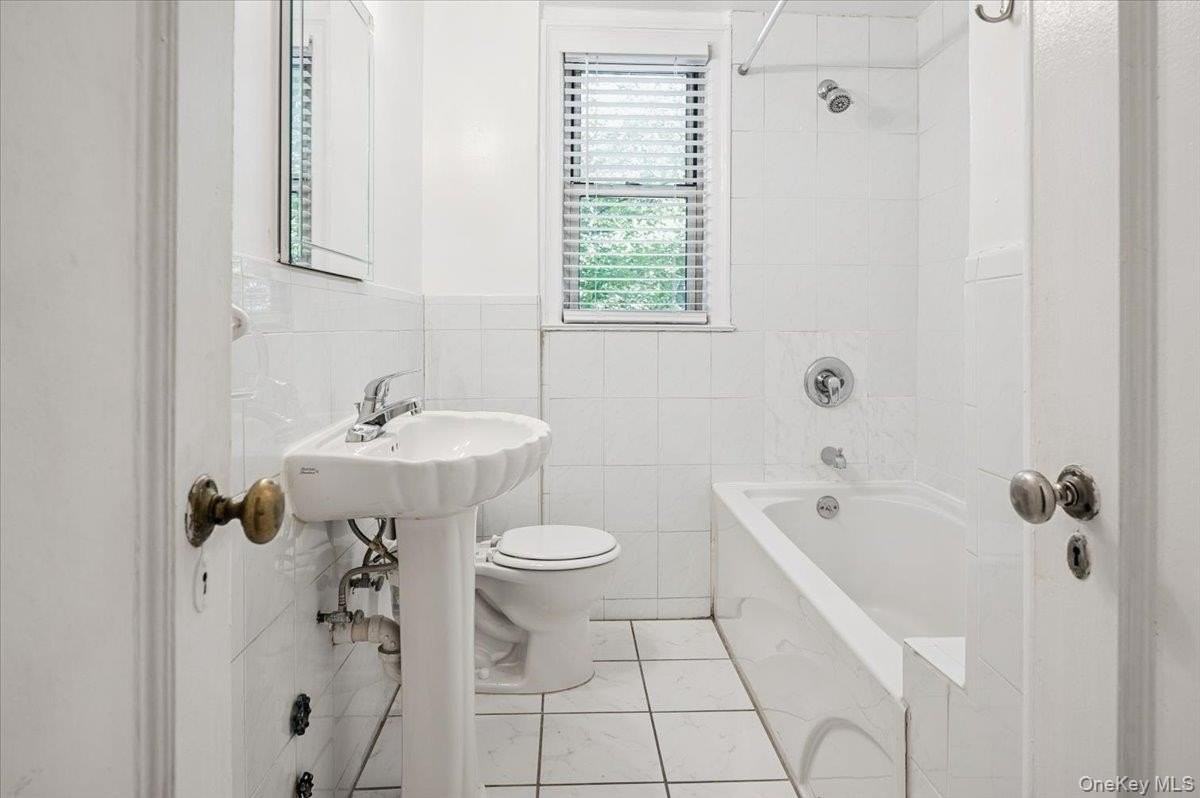 3 Campus Pl Apt 1c #1C - Photo 6 of 16