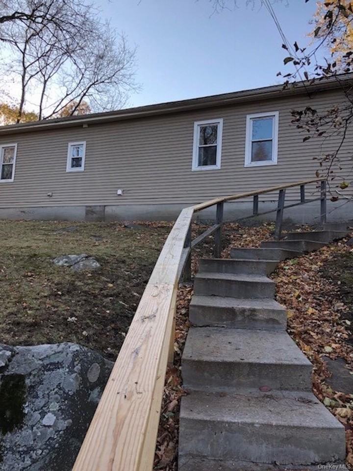 19 Henning Dr Unit 1 #1 - Photo 2 of 18