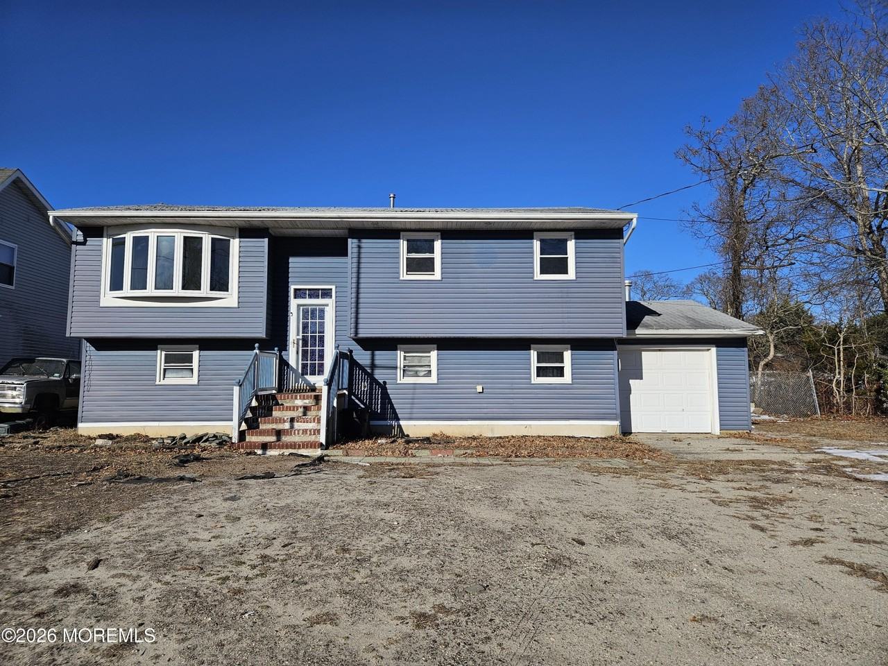 118 Walnut Dr - Photo 2 of 34